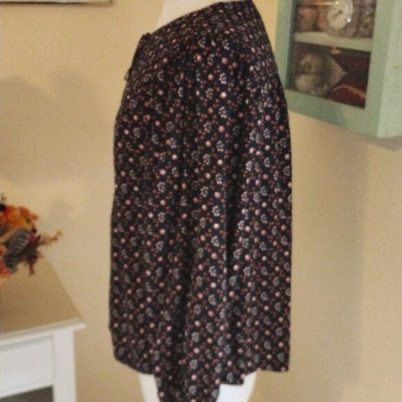 Universal Thread Retro Floral Top - Picture 4 of 9